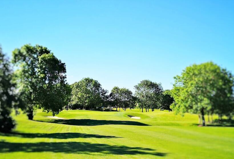 Roganstown Hotel & Country Club