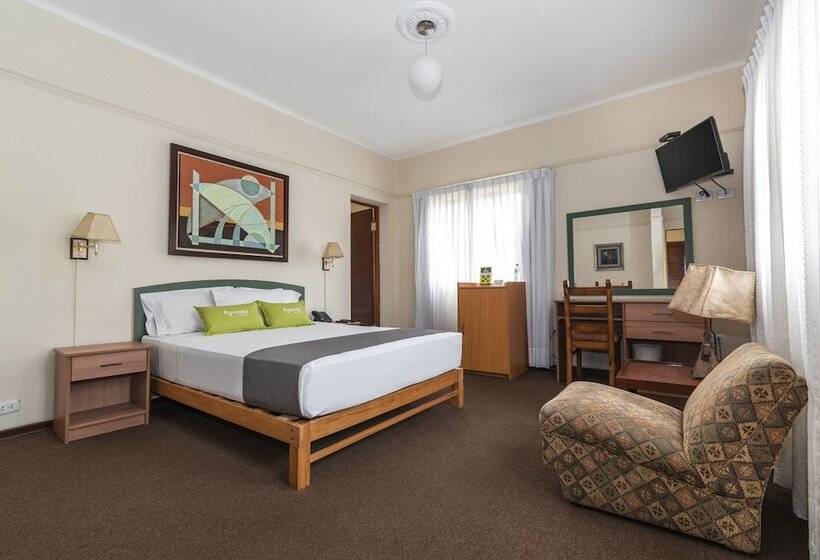 Отель San Isidro Inn