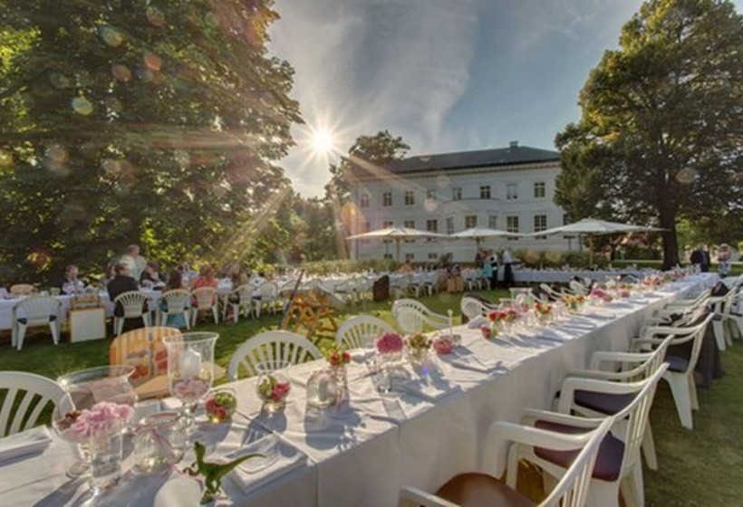 فندق Schloss Neuhardenberg