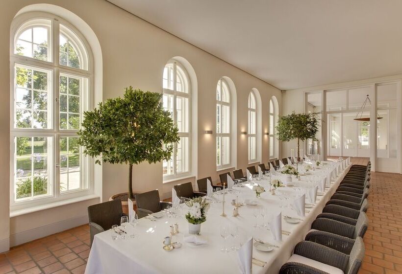 فندق Schloss Neuhardenberg