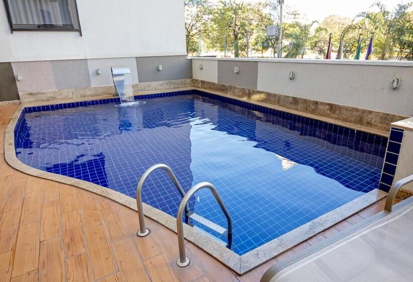 בית מלון כפרי Sun Square Suites