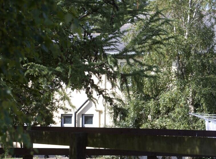 בית מלון כפרי The Farmers Kitchen