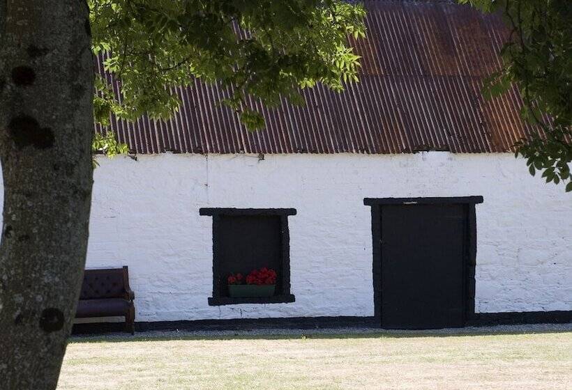 בית מלון כפרי The Farmers Kitchen