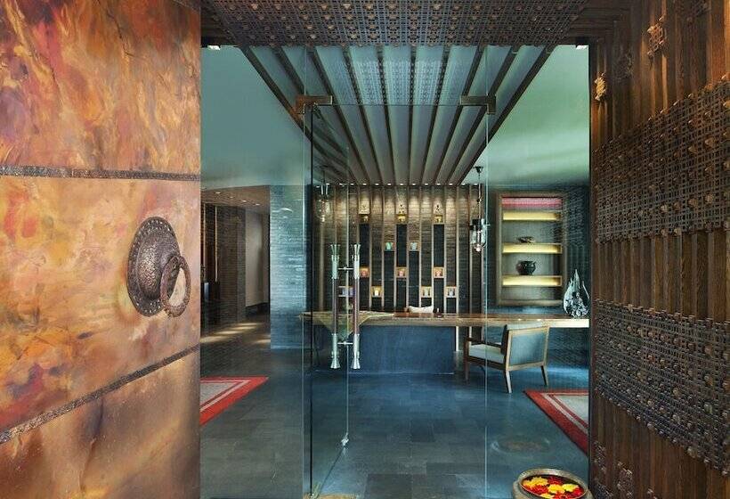 هتل The St. Regis Lhasa Resort