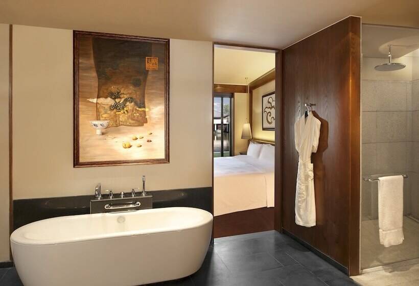 هتل The St. Regis Lhasa Resort