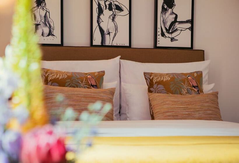 هتل The Weinmeister Berlinmitte  Adults Only