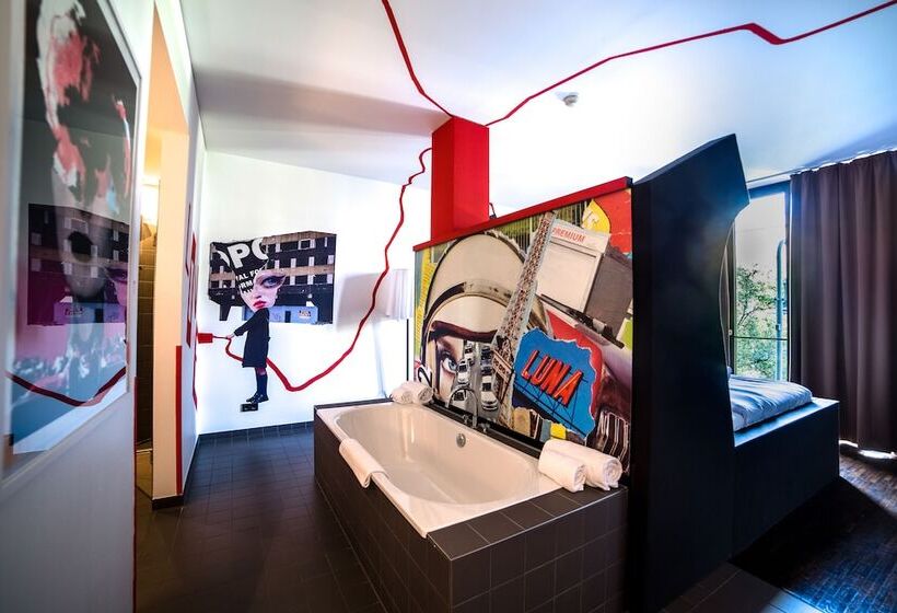 هتل The Weinmeister Berlinmitte  Adults Only