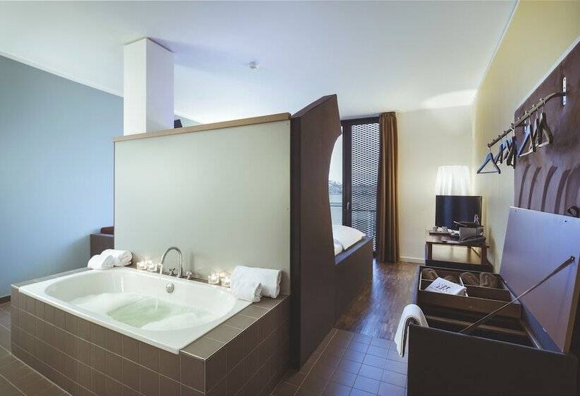 هتل The Weinmeister Berlinmitte  Adults Only