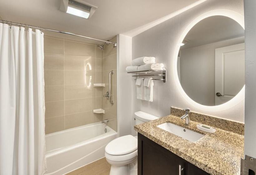 فندق Towneplace Suites By Marriott Sudbury