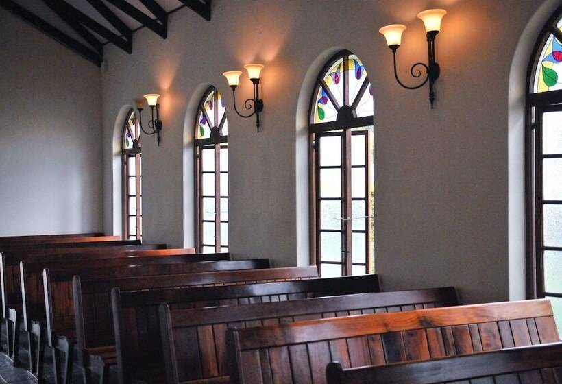 فندق Tzaneen Country Lodge