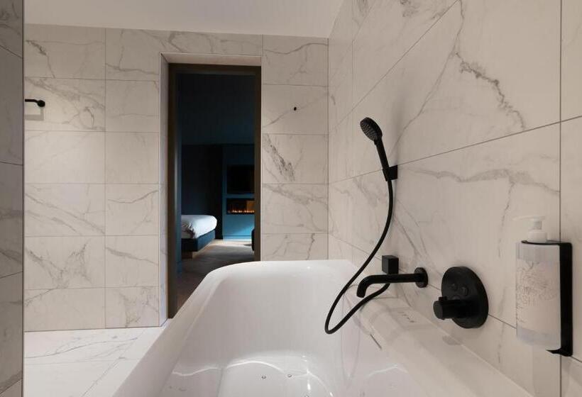 Van Der Valk Theaterhotel De Oranjerie