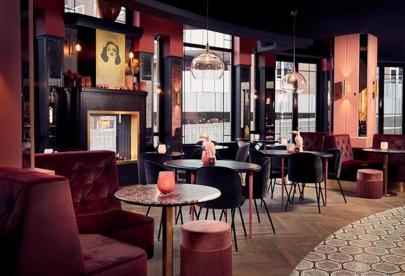 Van Der Valk Theaterhotel De Oranjerie