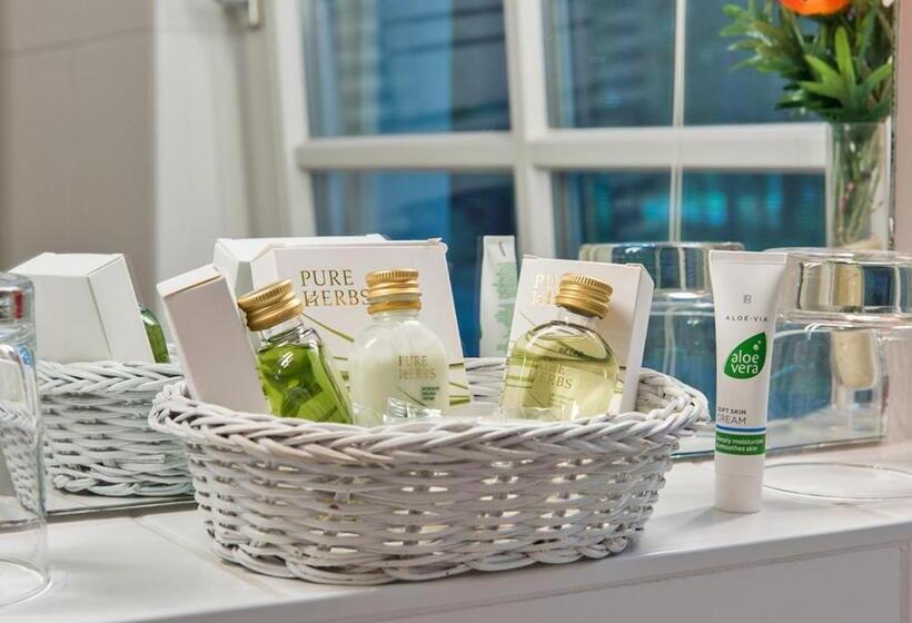 בית מלון כפרי Waldhaus Prieros