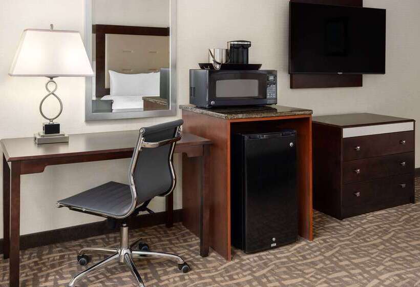 فندق Wyndham Garden Buffalo Downtown