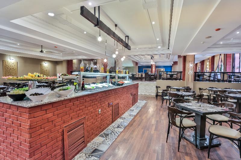 Zalagh Kasbah Hotel & Spa