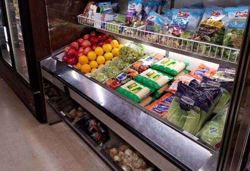 Austin S Chuckwagon Motel