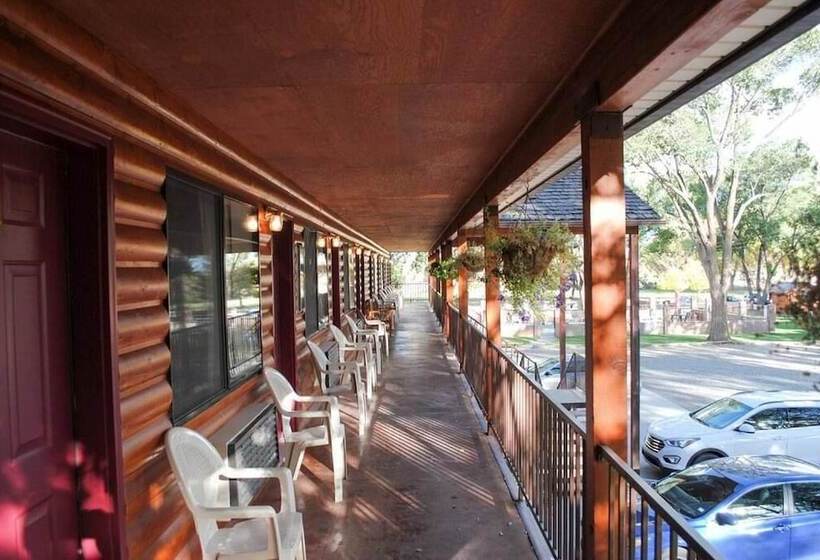 Austin S Chuckwagon Motel