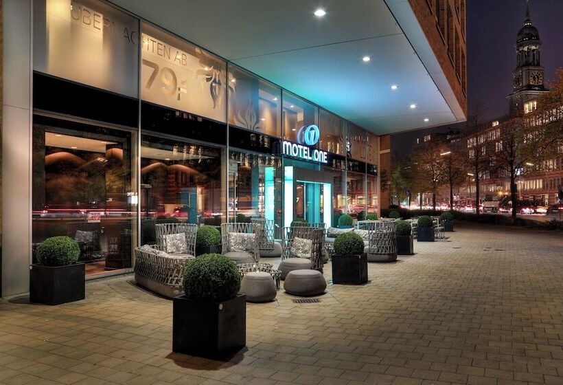 Motel One Hamburg Am Michel