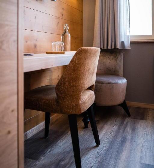 Panorama Hotel & Restaurant