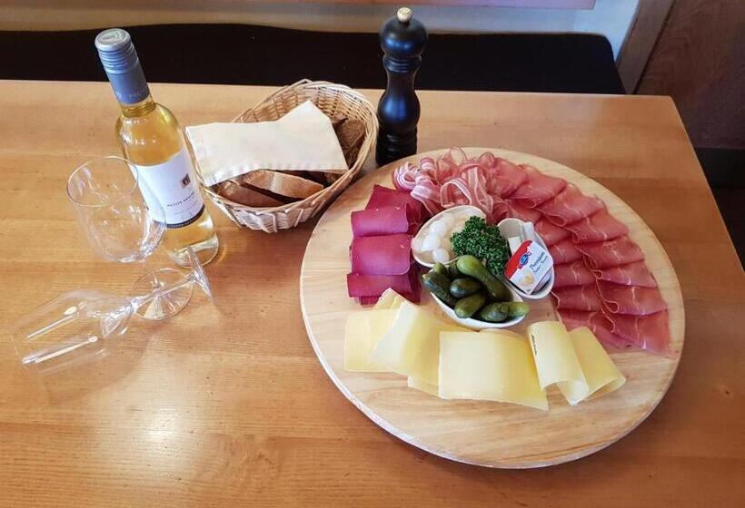 Panorama Hotel & Restaurant