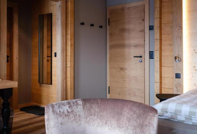 Panorama Hotel & Restaurant