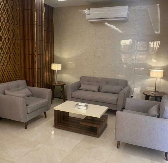 القصر للاجنحة الفندقية احد رفيدة