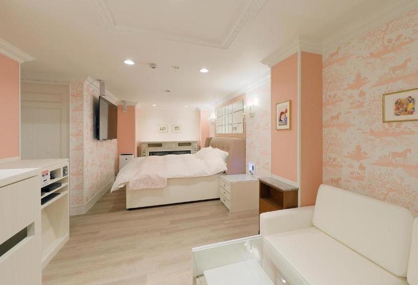 ホテルバースデーきよす店 Hotel Birthday Kiyosu