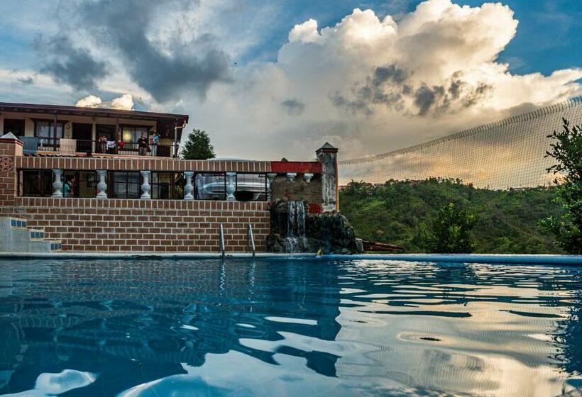 ユースホステル Finca Hotel El Mirador