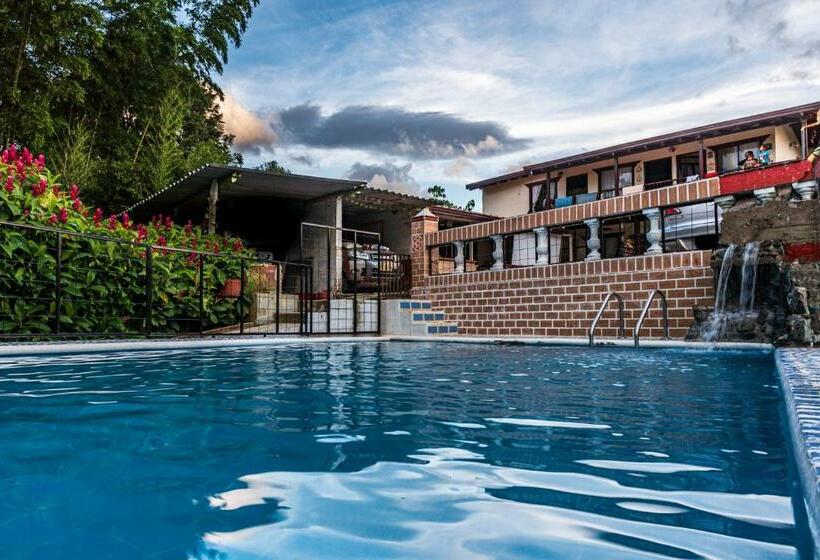 הוסטל Finca Hotel El Mirador