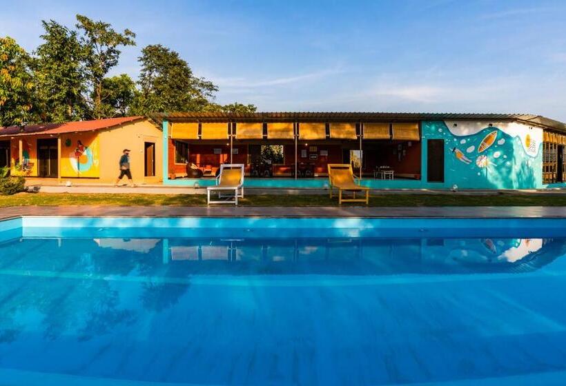 Albergue Zostel Kolad