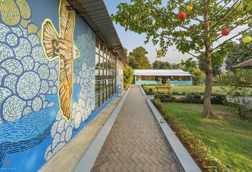 Albergue Zostel Kolad