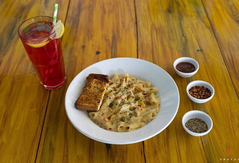 Albergue Zostel Kolad