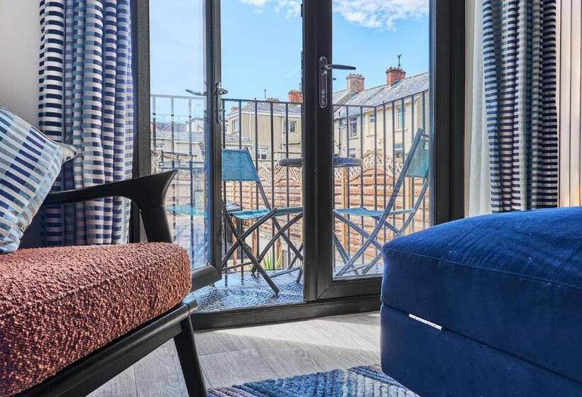 Bed and Breakfast 44 North