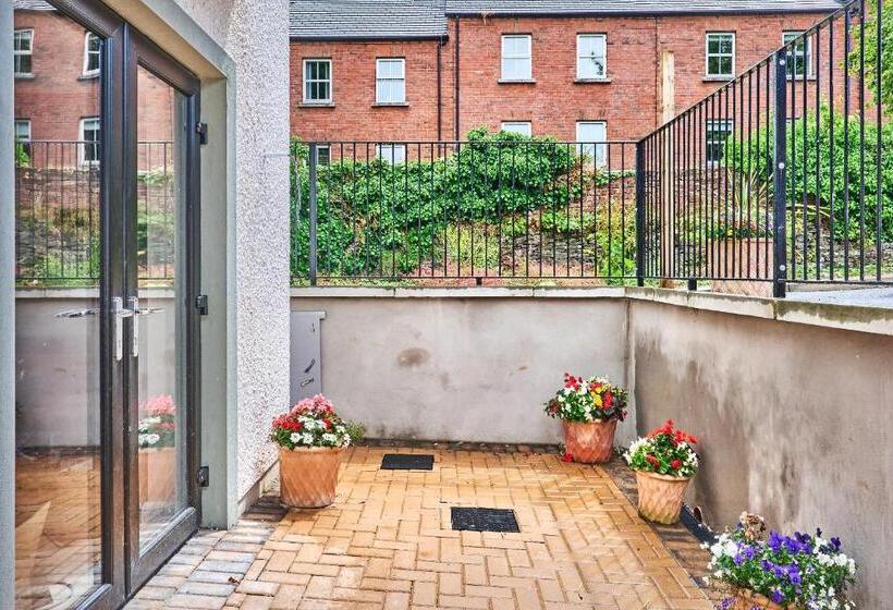 Bed and Breakfast 44 North