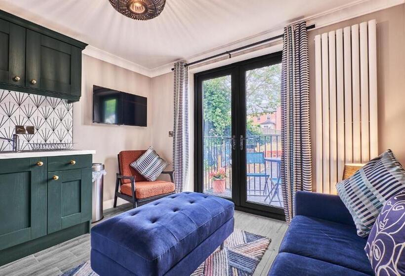 Bed and Breakfast 44 North