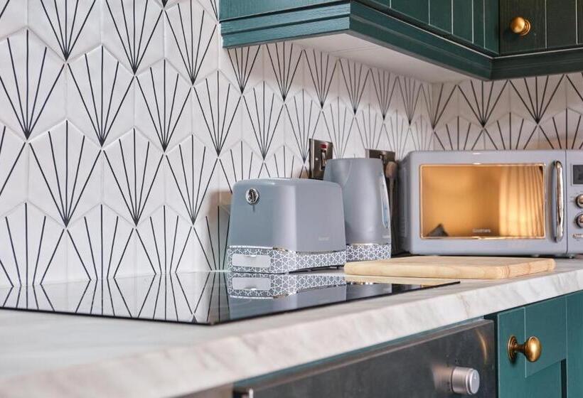 Bed and Breakfast 44 North