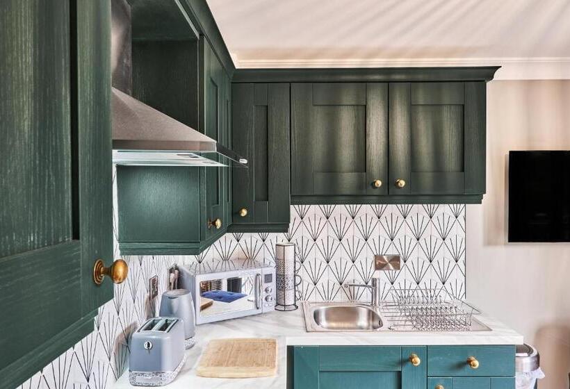 Bed and Breakfast 44 North