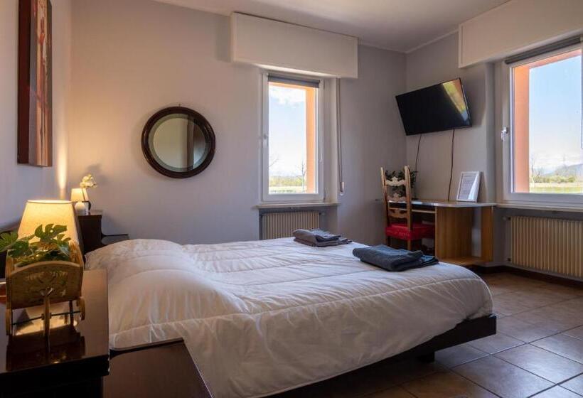 ベッドアンドブレックファースト Agriturismo Da Laura