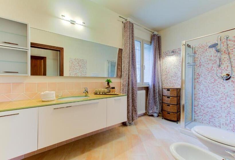 Bed and Breakfast Greenwood Luxury Home