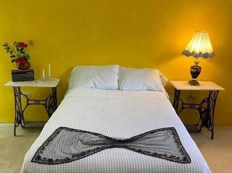 مبيت وإفطار Hacienda Santa María De Batzan Rotamudos