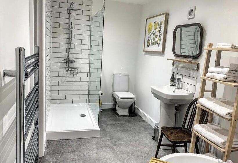 민박 The Swan Inn Letton