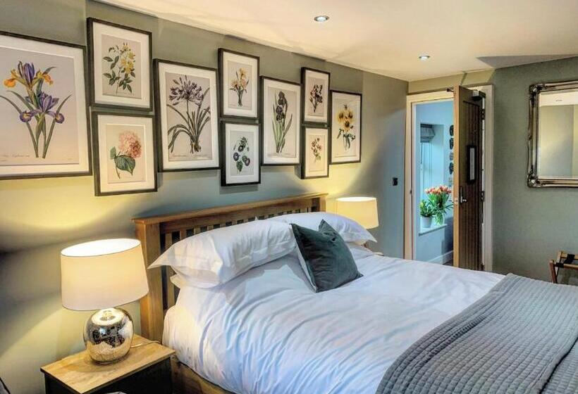 민박 The Swan Inn Letton