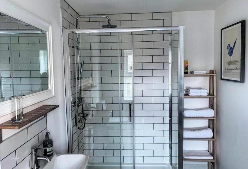 민박 The Swan Inn Letton