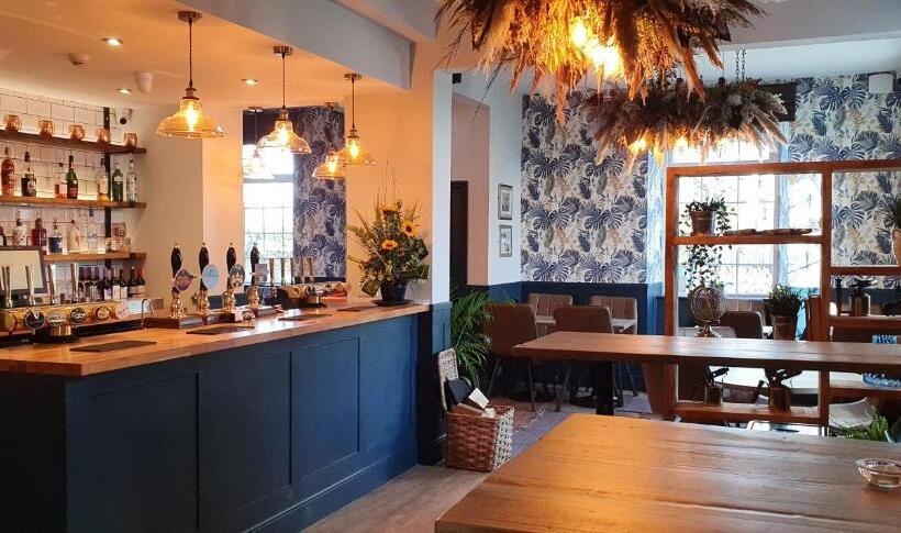 Ensuite Bed And Breakfast Rooms At The Ring Pub