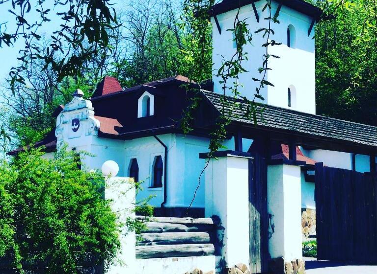 호텔 готельний комплекс трапезна