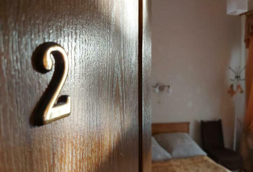 Отель готель монастирський