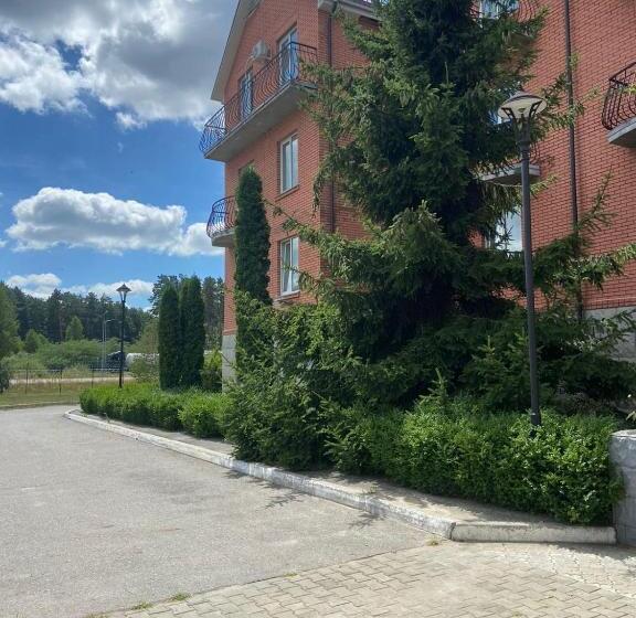 Hotel готель ягодин