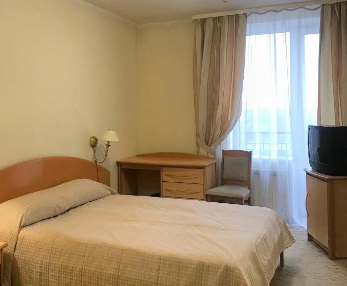 Hotel готель ягодин