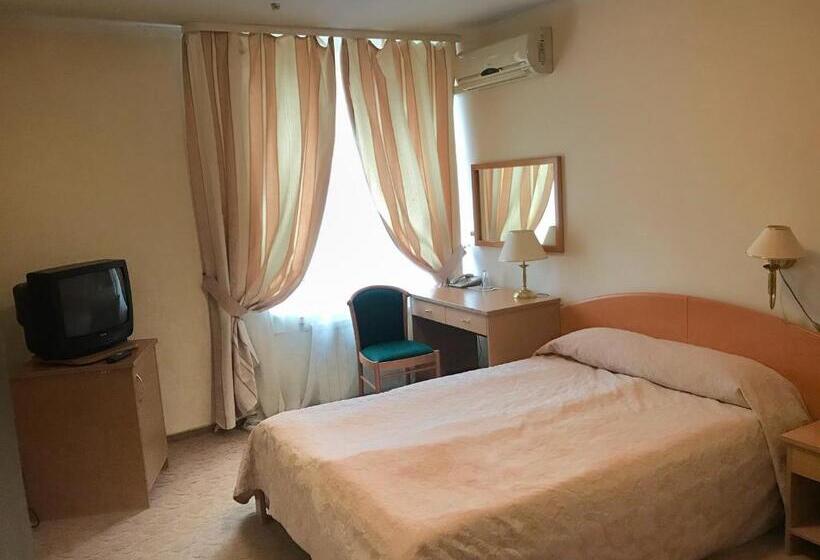 Hotel готель ягодин