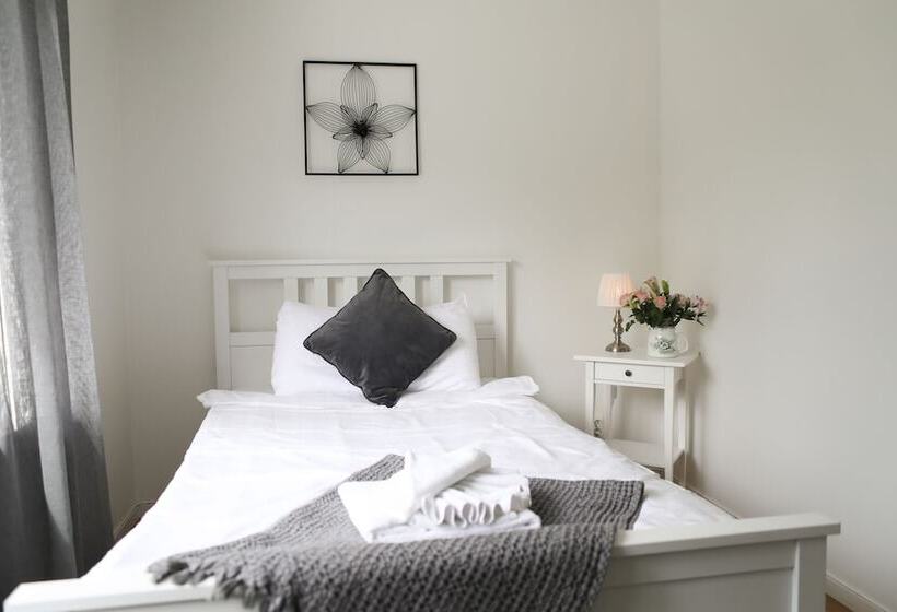 Отель Apelkvistens Wärdshus & Logi